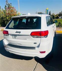 جیپ گراند شیرۆکی